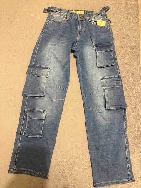 Jean Cargo Estilo Urbano